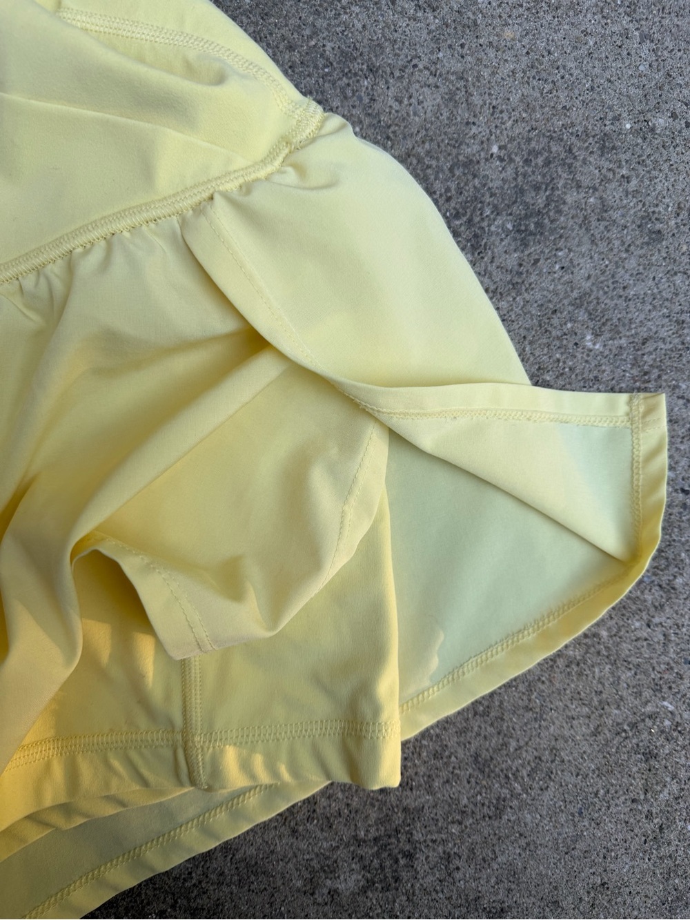 JoyLab High-Rise Crossover Waistband Athletic Skort Butter Yellow Size XS
#joyl - Picture 4 of 5